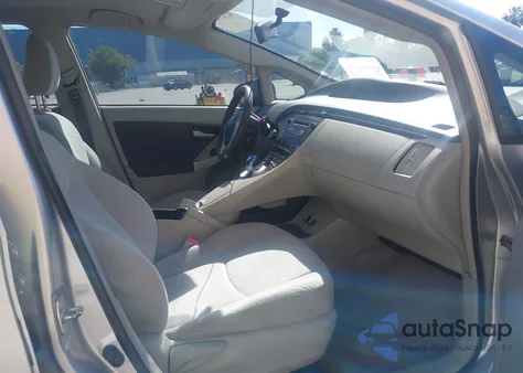 2011 Toyota Prius Two from USA, damaged, VIN JTDKN3DU4B5246855